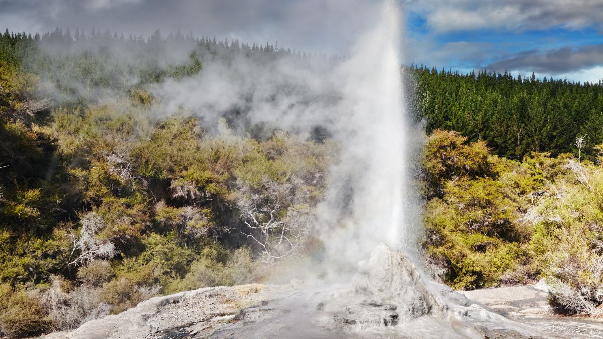 What is the connection between volcanic activity and geothermal energy