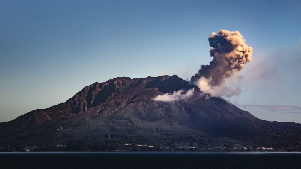 Detecting volcanic eruptions